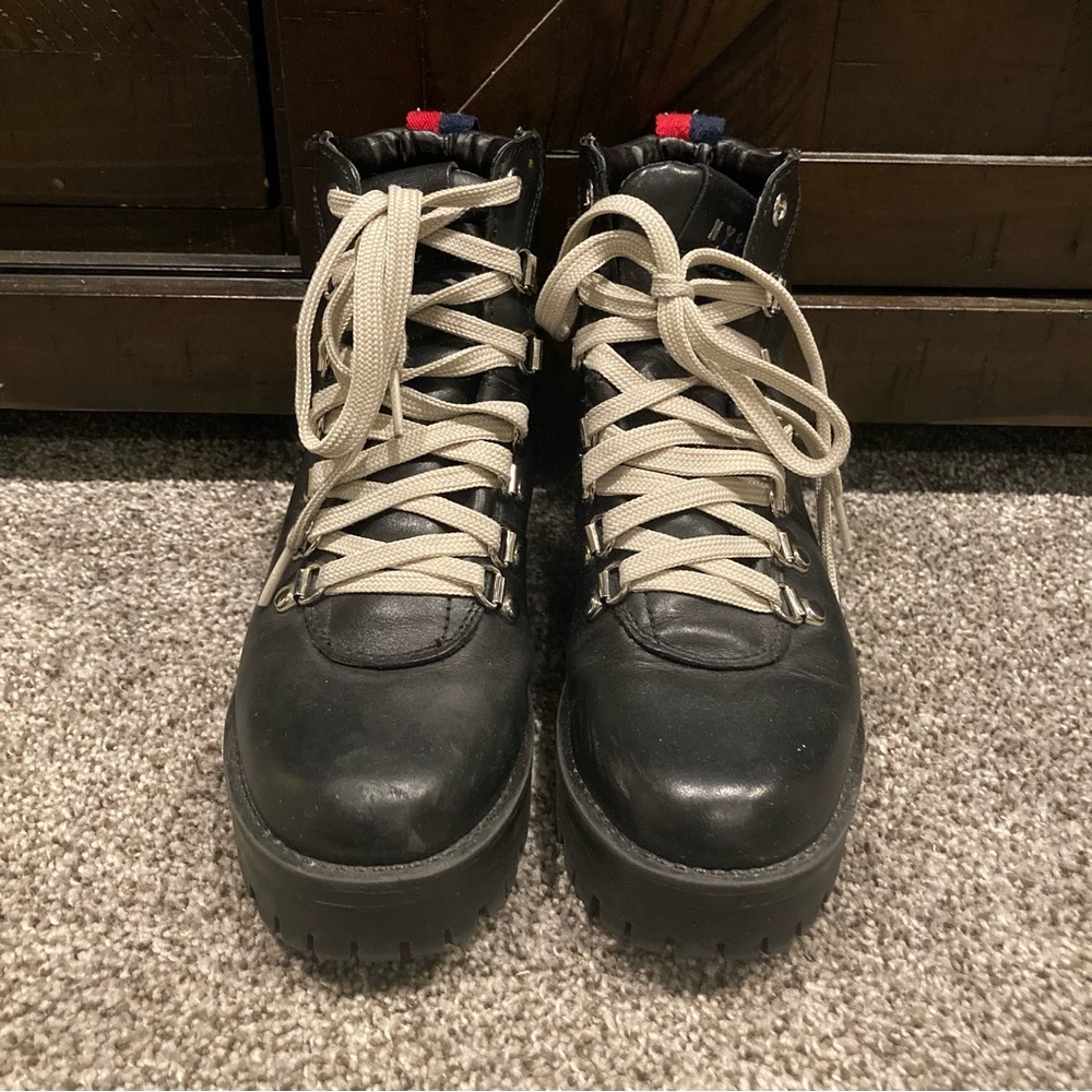 Steve Madden Womens Black Leather Lace-Up BAM boots - Size 5.5